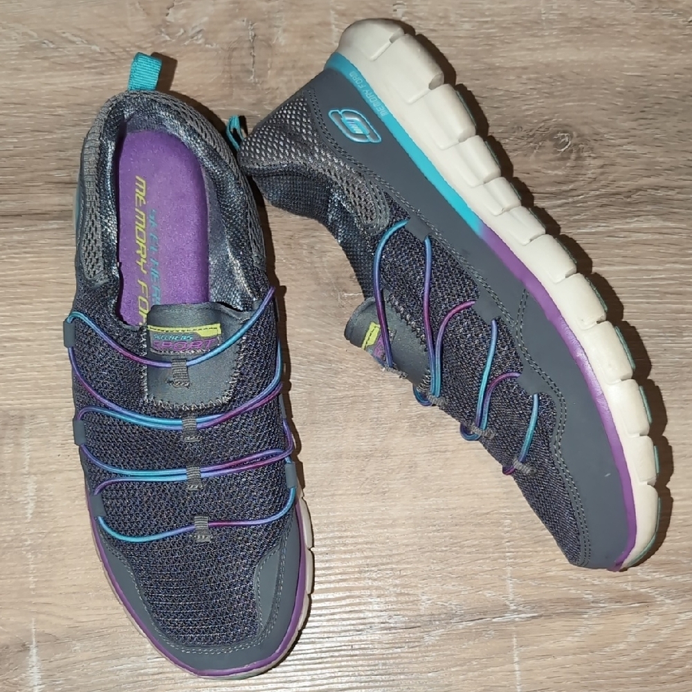 Skechers Women's Gray Athletic Shoes